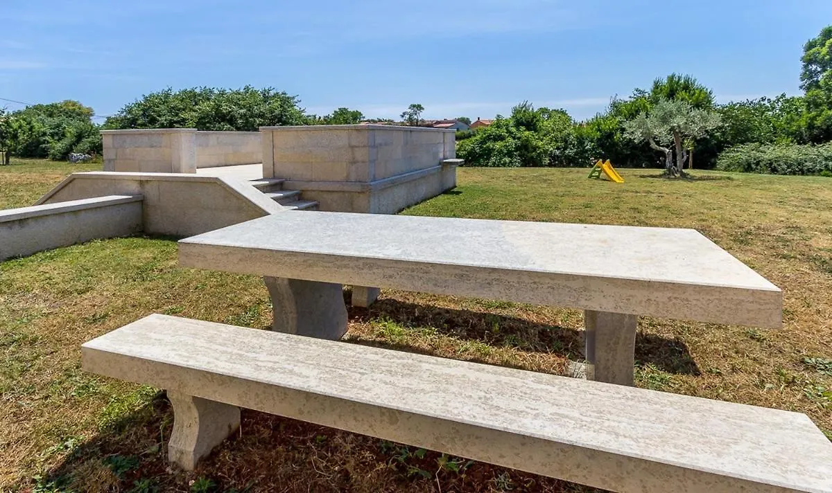 Apartments Rossa Muntic